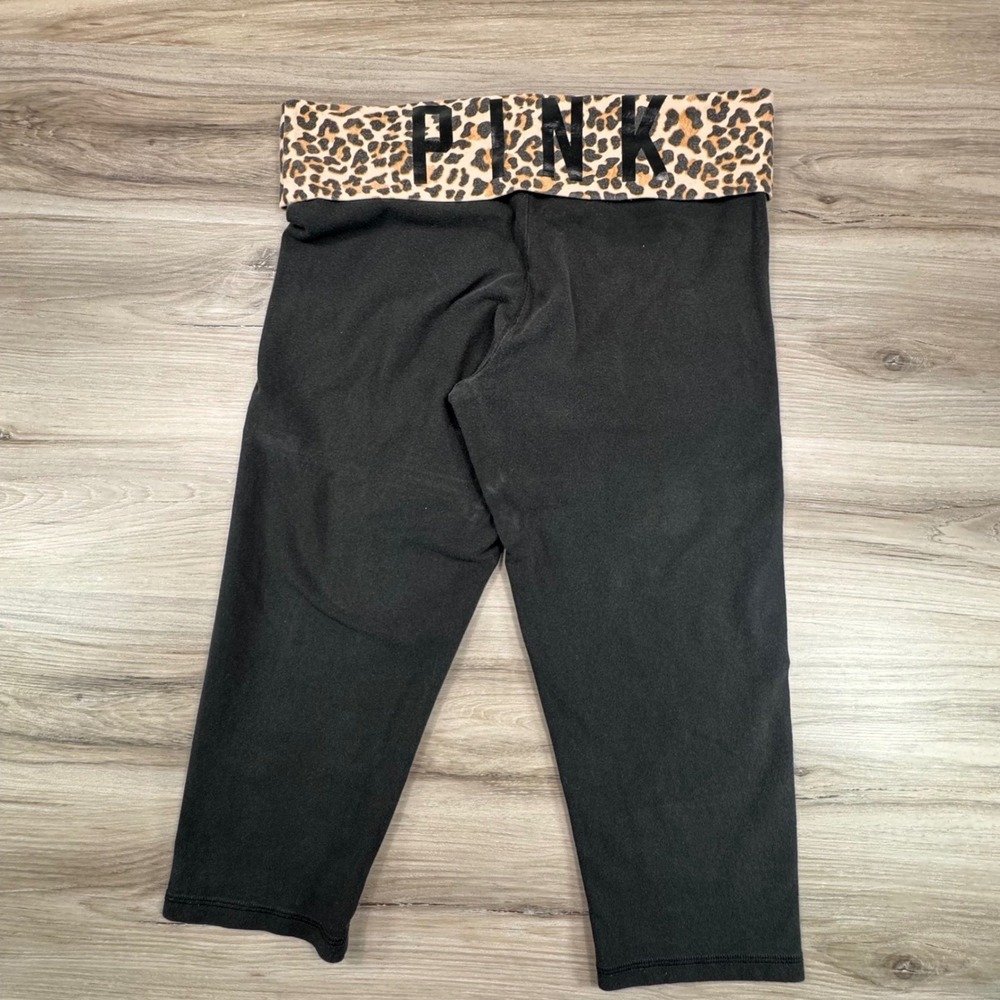 PINK Victoria's Secret Black Leopard Print Foldover Yoga Capri Leggings Womens M - Picture 10 of 12